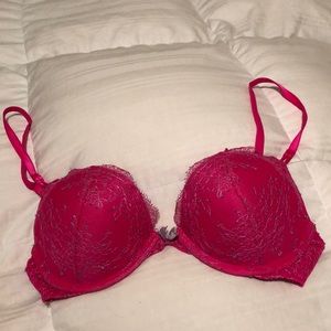 Victoria’s Secret Bombshell bra